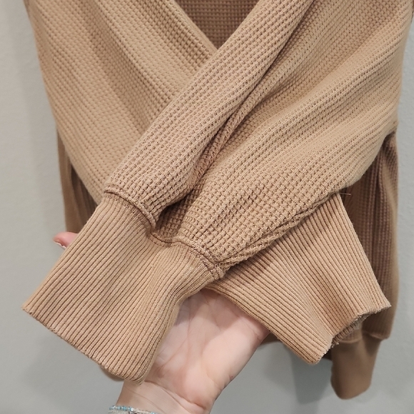 American Eagle Outfitters Tan Crew Neck Sweater Cozy Knit - Picture 9 of 10